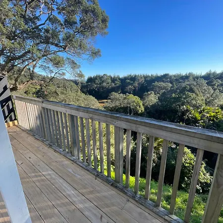 Muriwai Lodge Exterior photo