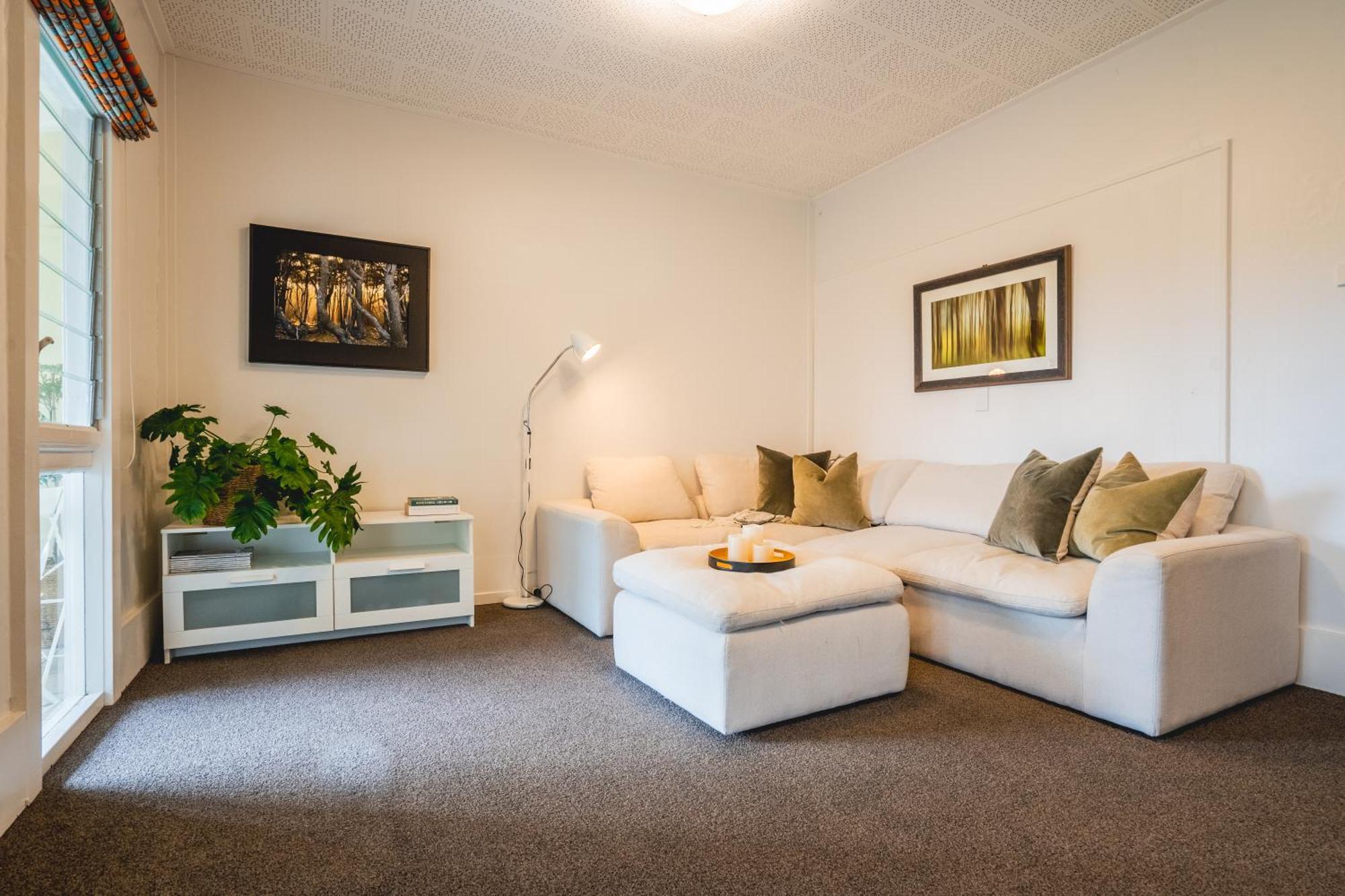 Lodge Muriwai