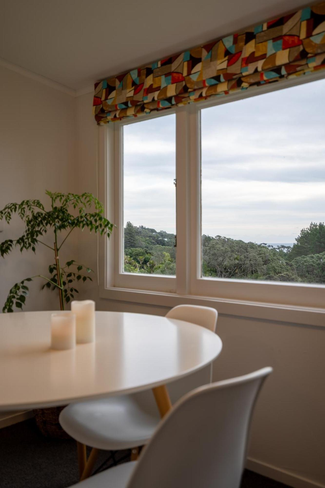 Muriwai * Muriwai (Auckland)